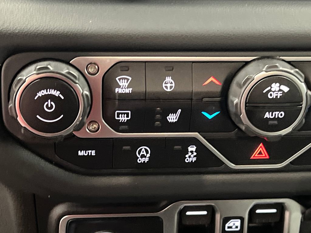 Used 2024 Jeep Wrangler Unlimited Rubicon w/ XTREMEE 35" Tire Package AWD/4WD image 47