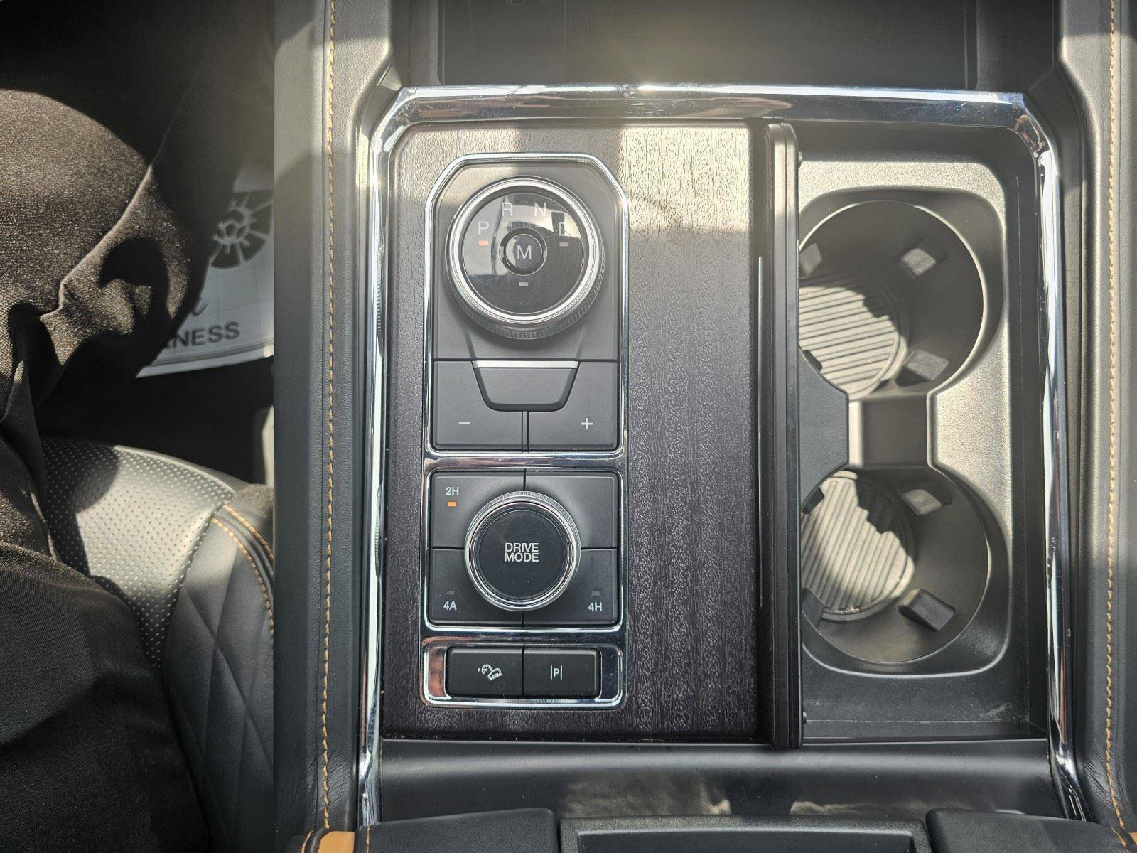 Used 2022 Ford Expedition Platinum image 25