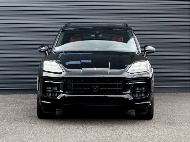 Used 2026 Porsche Cayenne GTS AWD/4WD image 10