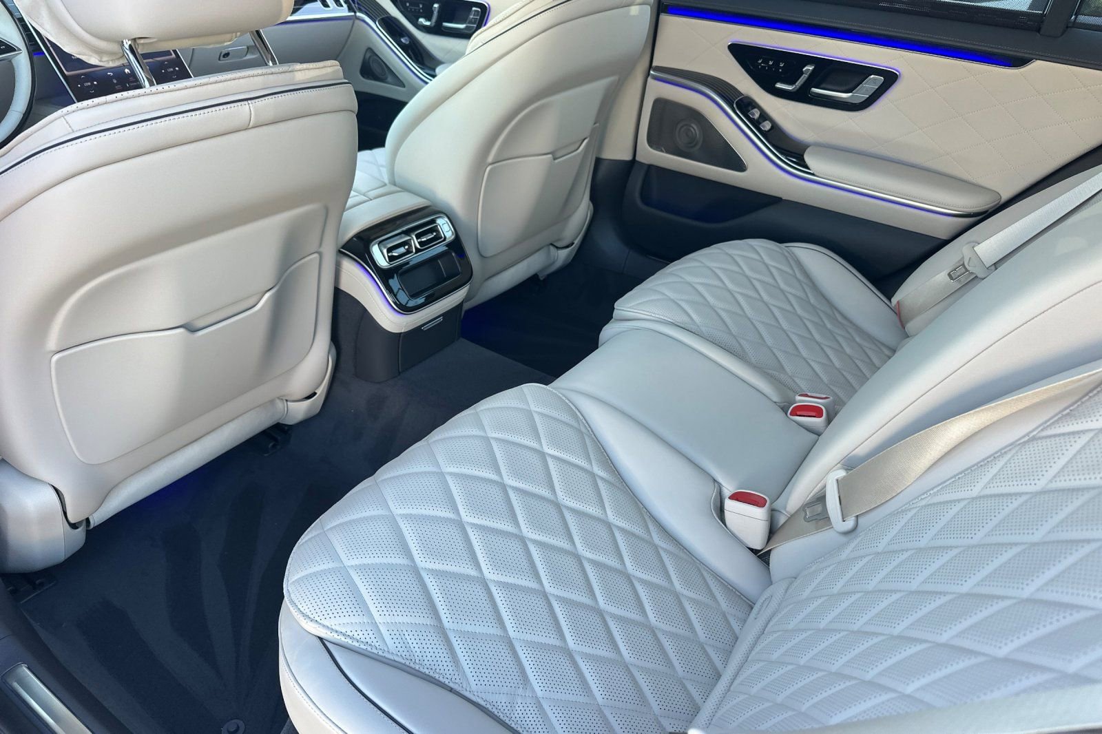 New 2026 Mercedes-Benz S 500 4MATIC image 9