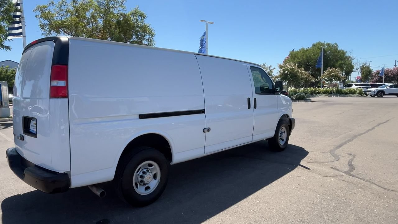 Used 2024 Chevrolet Express 2500 Extended w/ Driver Convenience Package RWD image 7