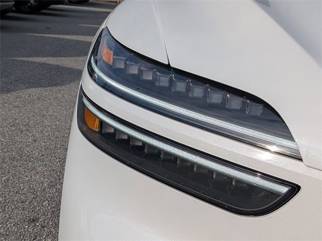 Used 2026 Genesis GV70 2.5T Select image 10