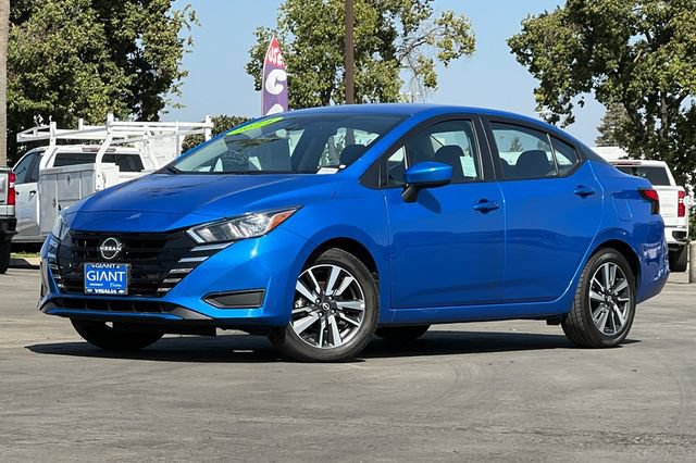 Used 2024 Nissan Versa SV FWD image 8