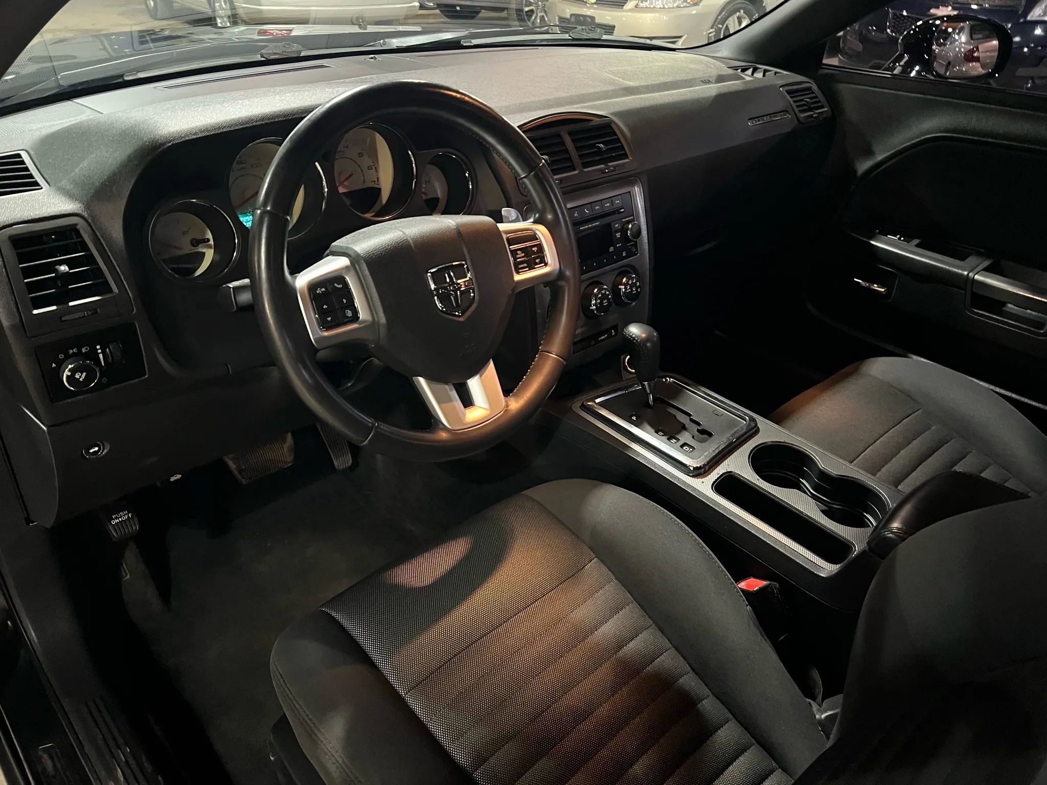 Used 2012 Dodge Challenger R/T image 9