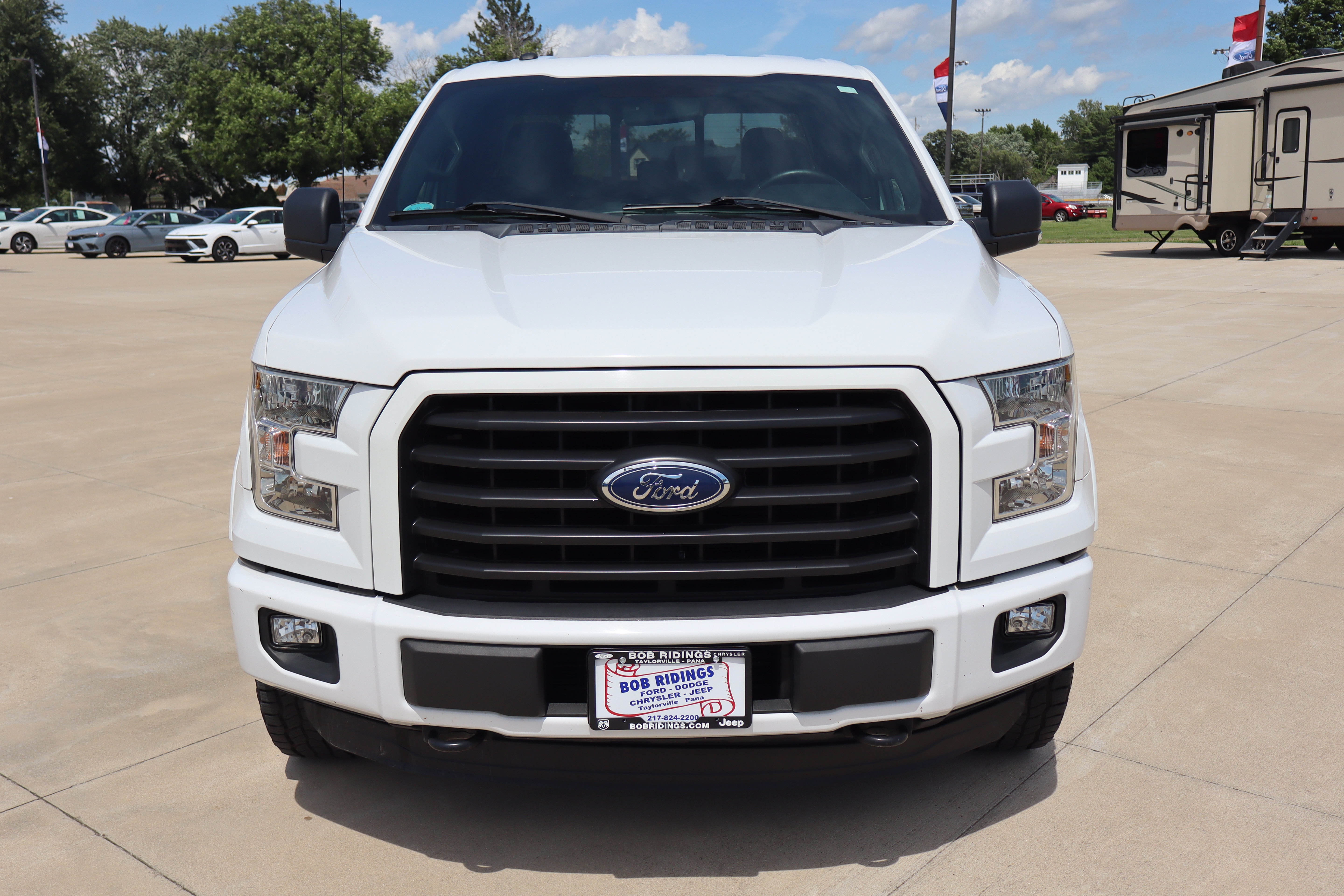 Used 2016 Ford F150 XLT w/ Equipment Group 302A Luxury AWD/4WD image 2