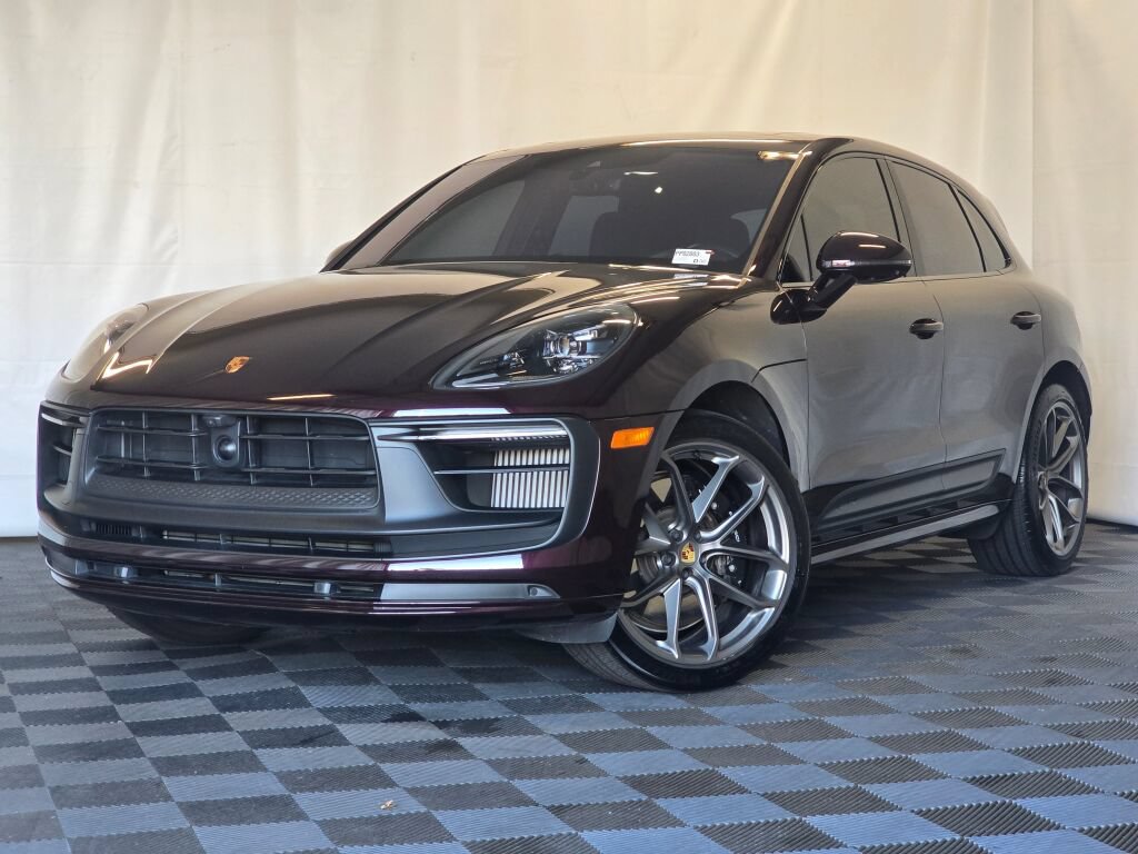 Certified 2024 Porsche Macan GTS AWD/4WD image 1