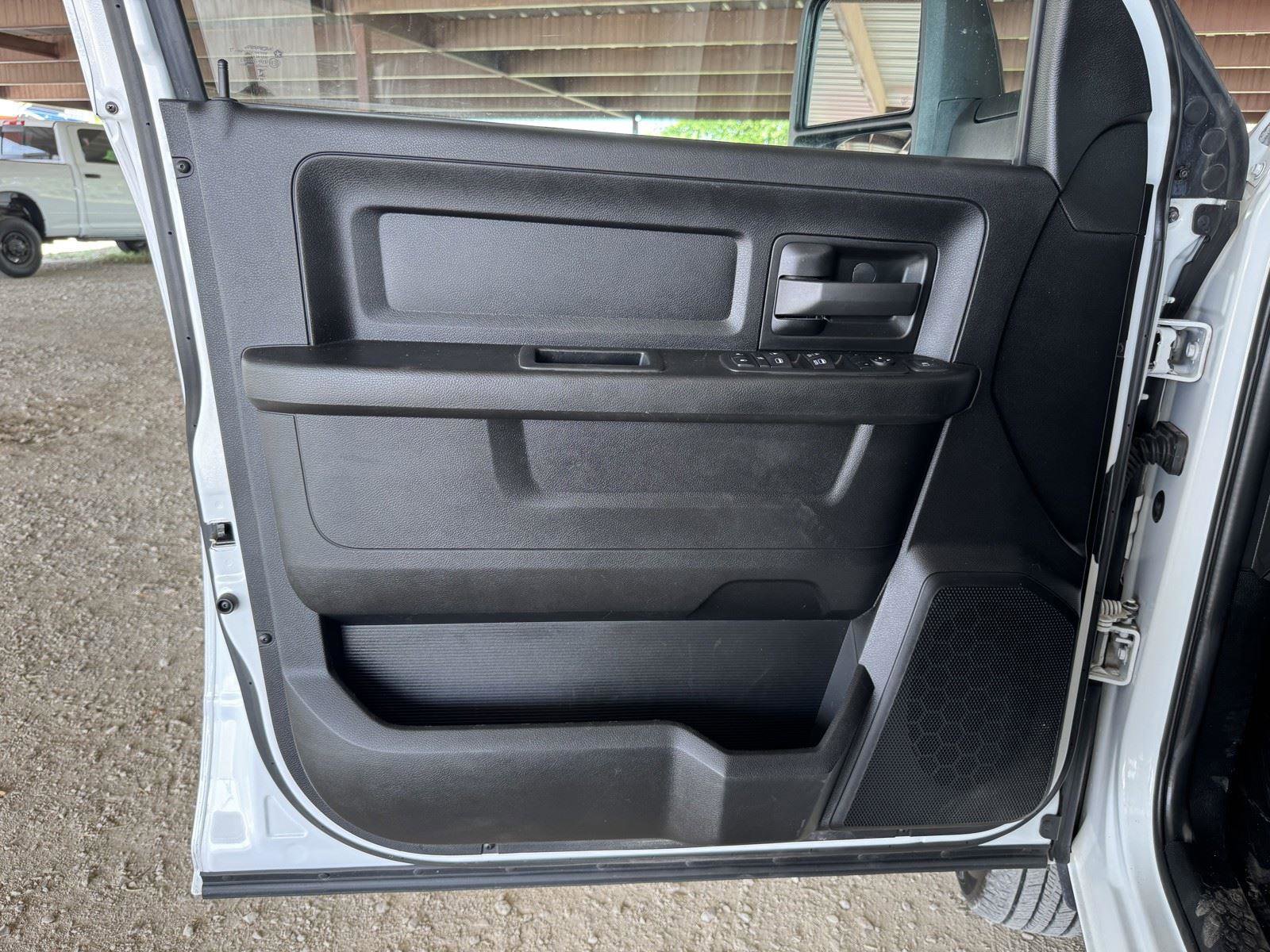 Used 2024 RAM 3500 Tradesman image 22