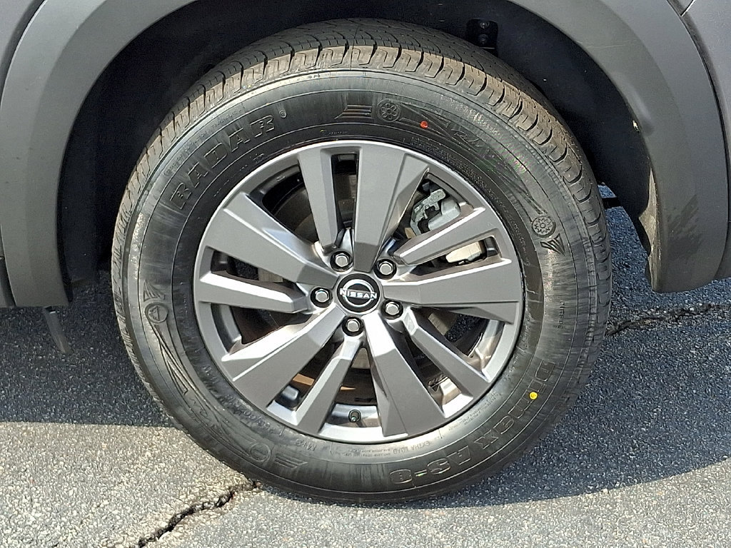 Used 2025 Nissan Pathfinder SV AWD/4WD image 8