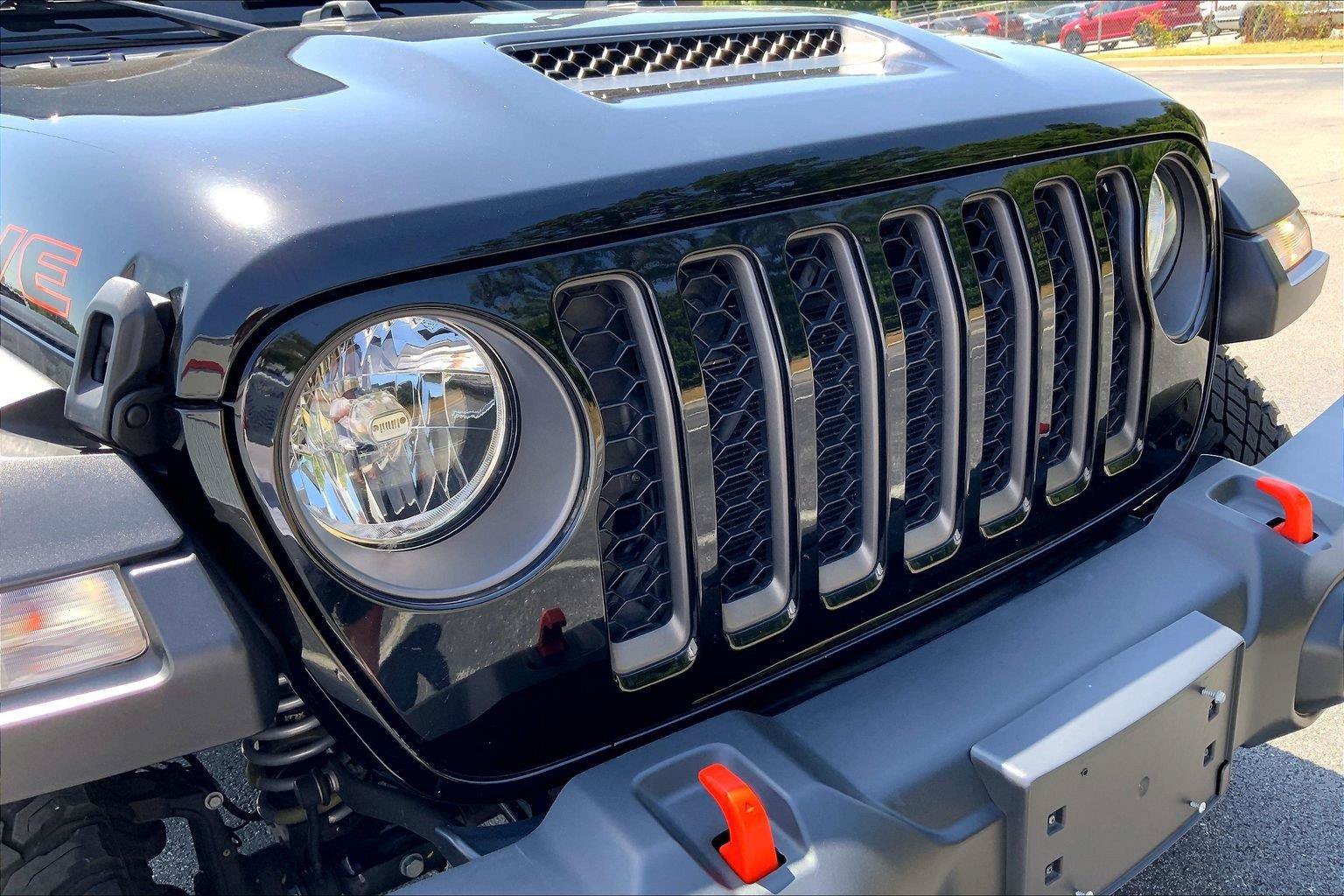 Used 2021 Jeep Gladiator Mojave w/ Cold Weather Group AWD/4WD image 29