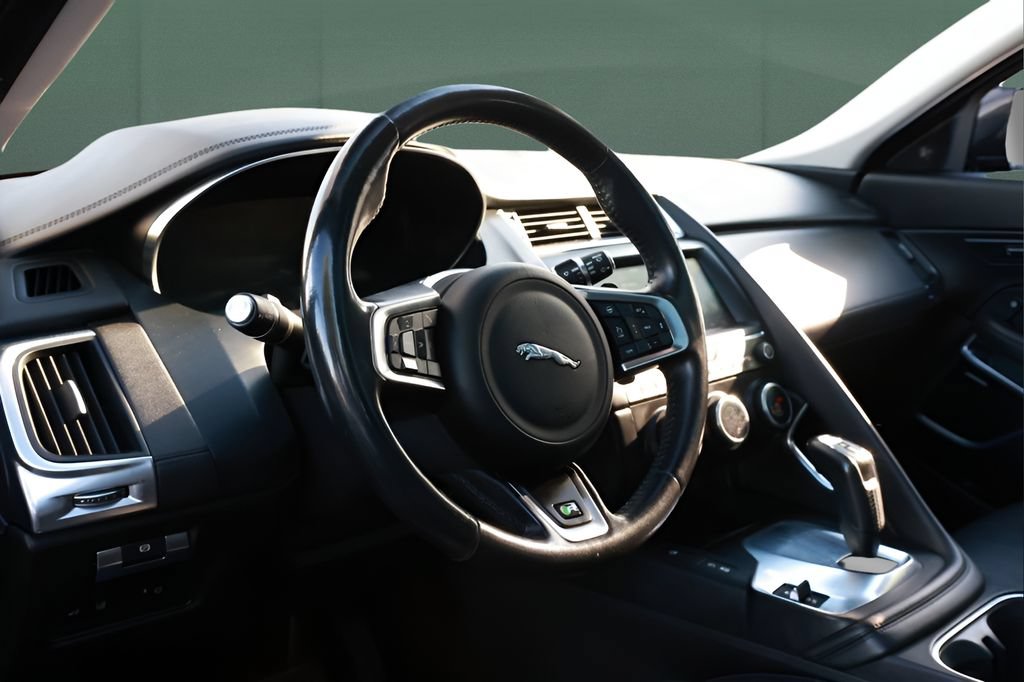 Used 2019 Jaguar E-PACE SE AWD/4WD image 27