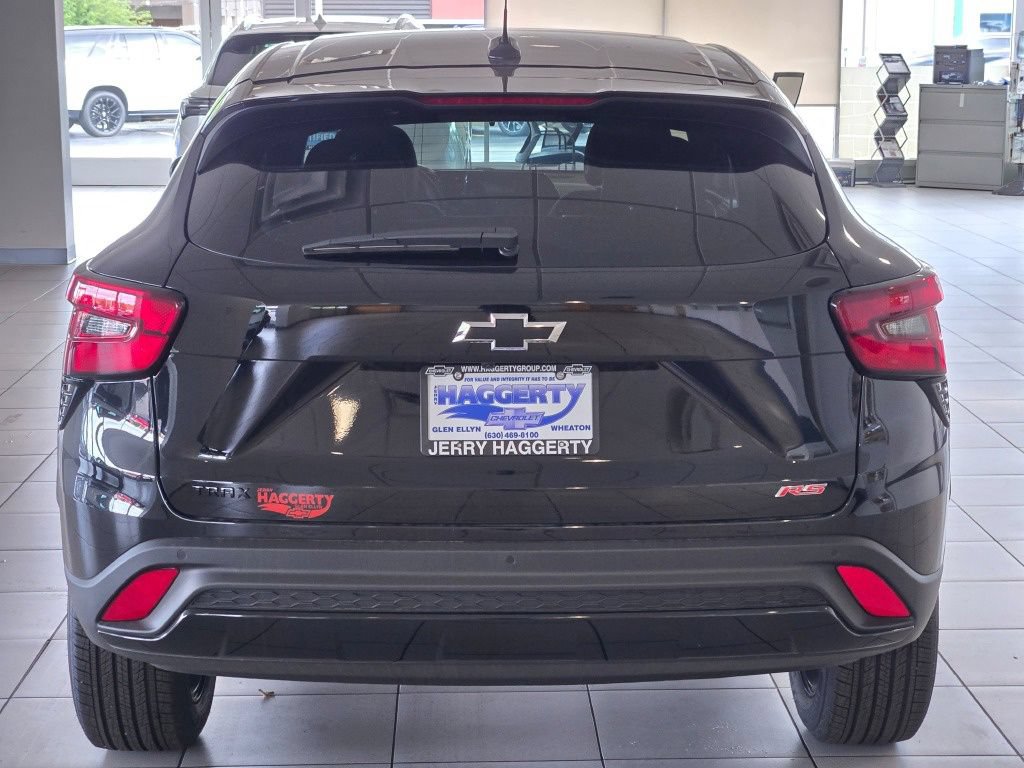 New 2026 Chevrolet Trax RS w/ Driver Confidence Package FWD image 11