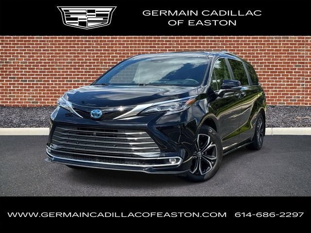 Used 2025 Toyota Sienna Platinum AWD/4WD image 1