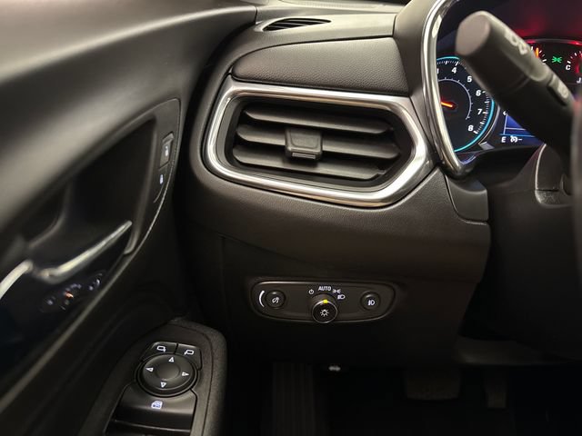 Used 2020 Chevrolet Equinox LT AWD/4WD image 17