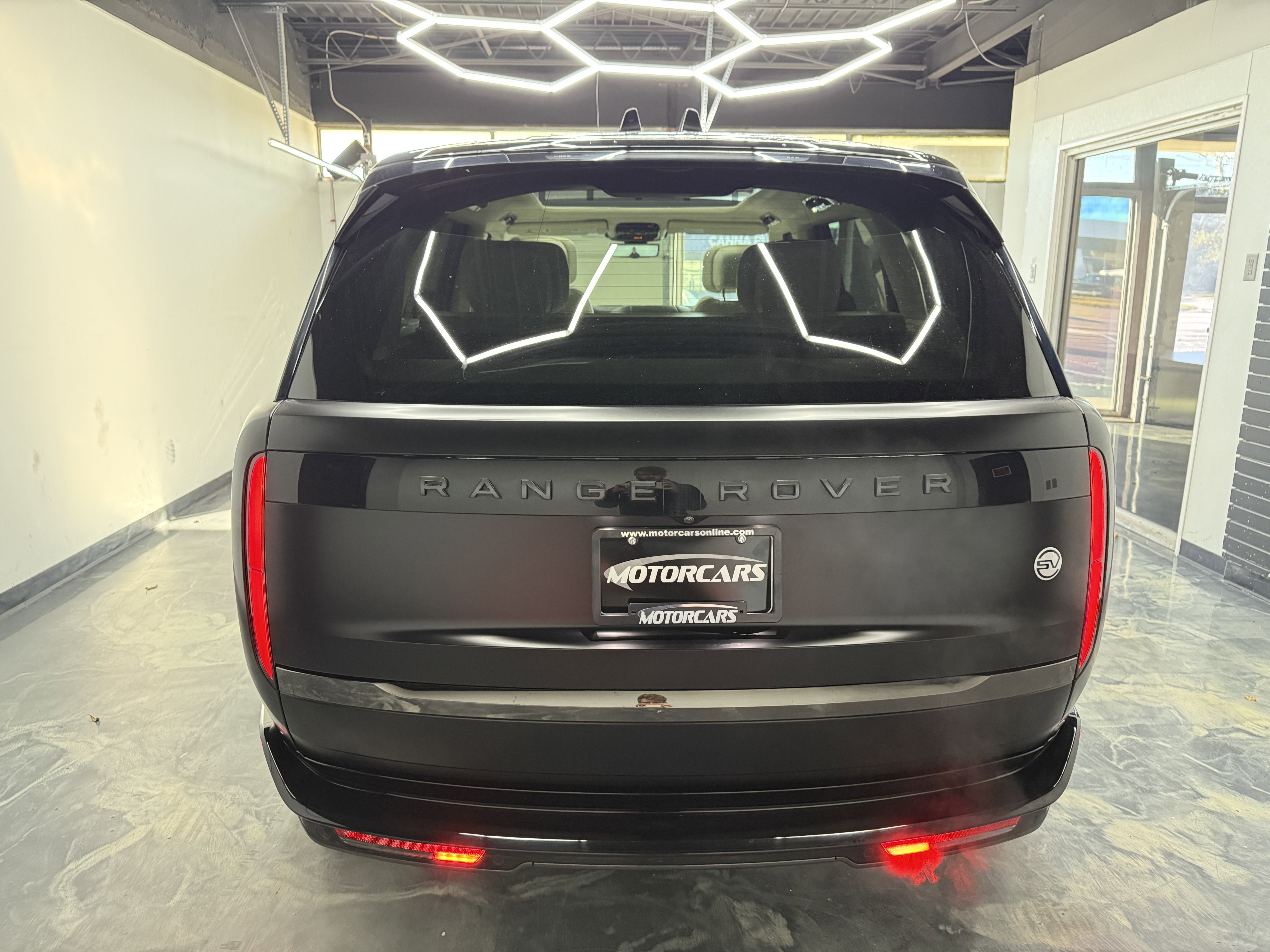 Used 2023 Land Rover Range Rover SV image 5