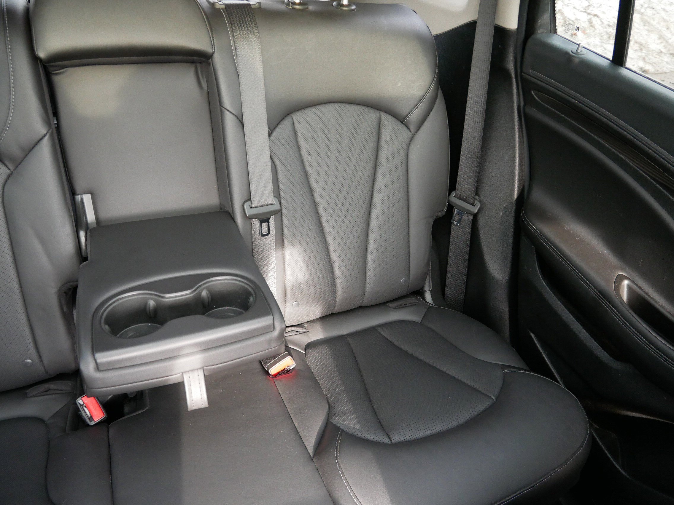 Used 2019 Buick Envision Premium w/ Driver Confidence Package image 14