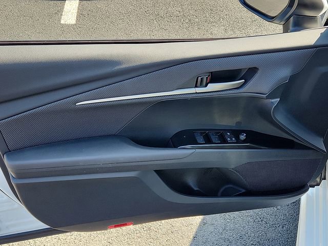 Used 2025 Toyota Camry SE w/ Convenience Package image 12