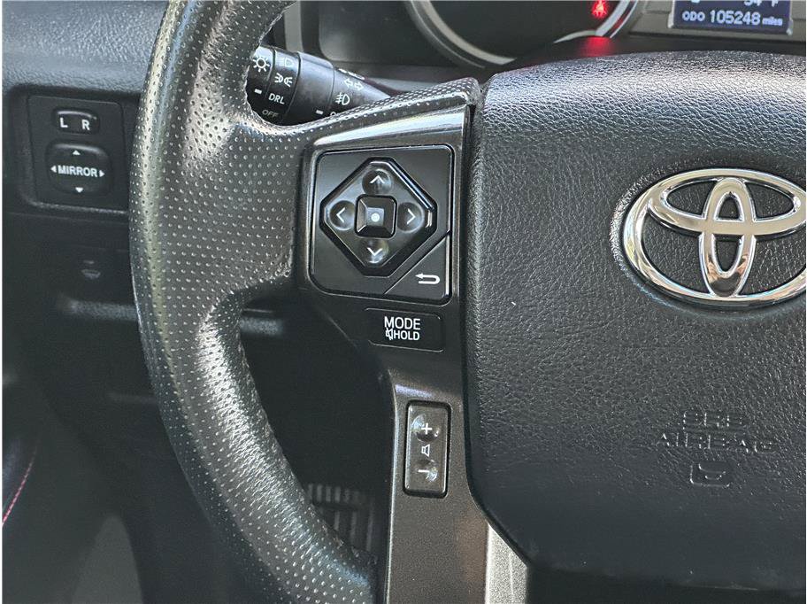 Used 2018 Toyota 4Runner TRD Off-Road Premium AWD/4WD image 22