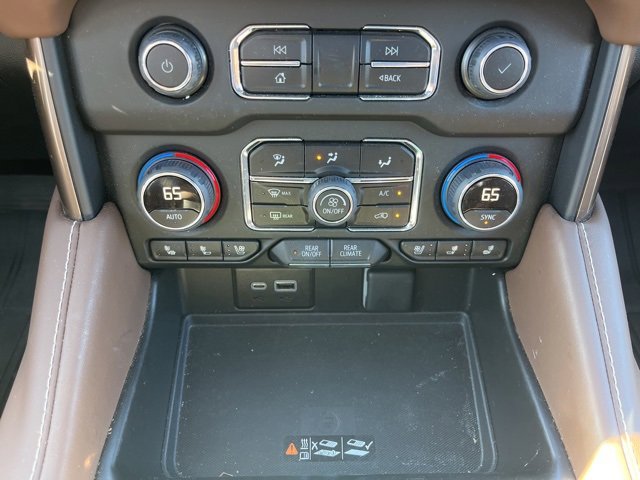 Used 2023 Chevrolet Tahoe High Country image 32