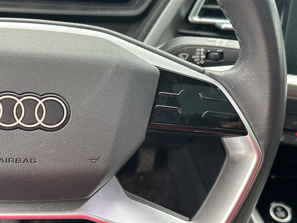 Used 2022 Audi Q4 e-tron Premium image 25