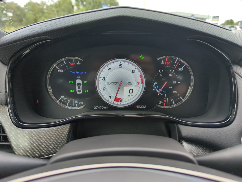 Used 2018 Cadillac CTS V w/ Luxury Package RWD image 41