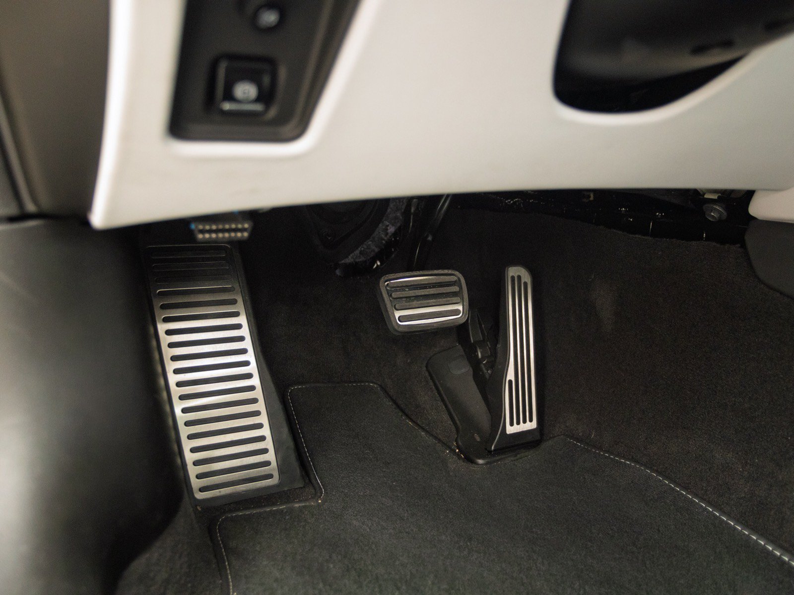 Used 2026 Chevrolet Corvette Z06 RWD image 36