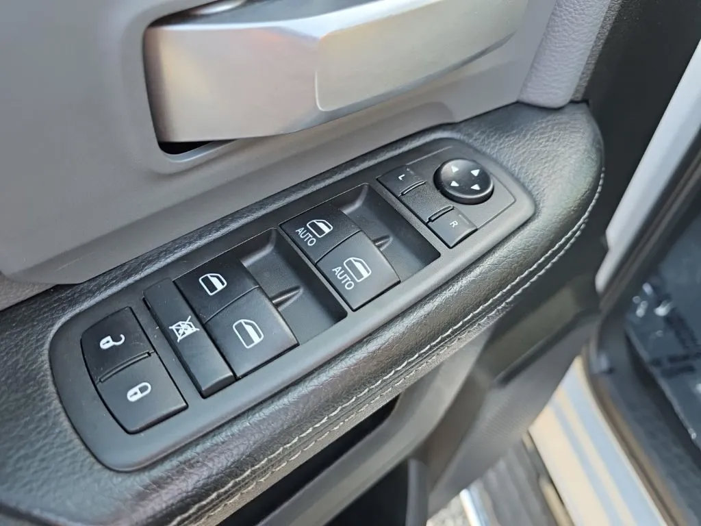 Used 2022 RAM 2500 Big Horn AWD/4WD image 15