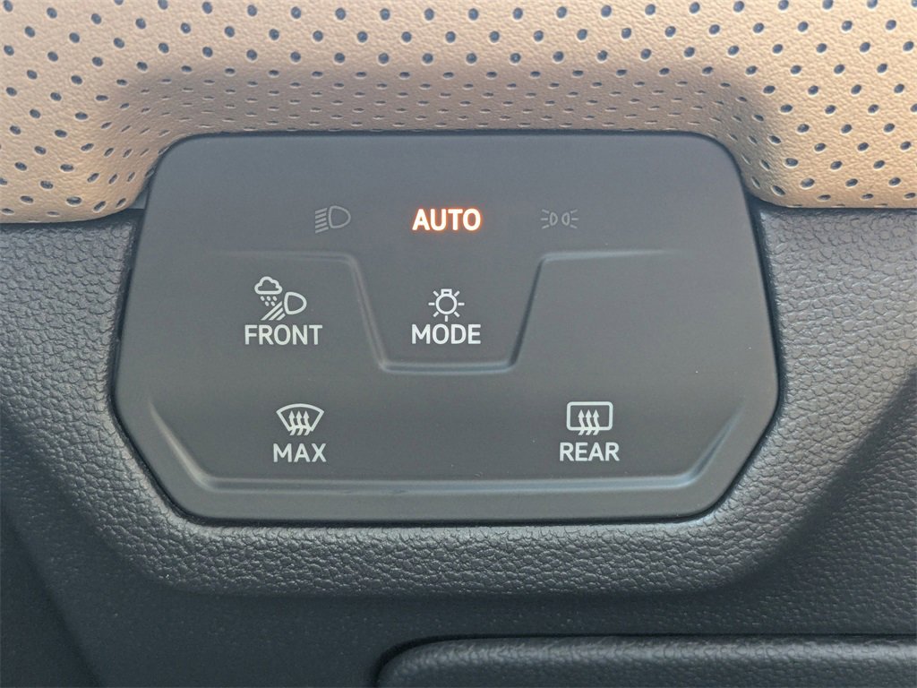 New 2026 Volkswagen Atlas Cross Sport SE image 26