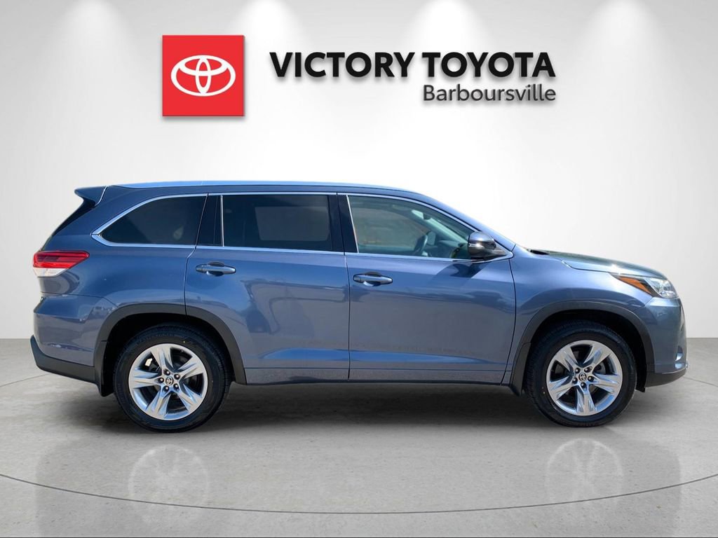 Used 2019 Toyota Highlander Limited image 6