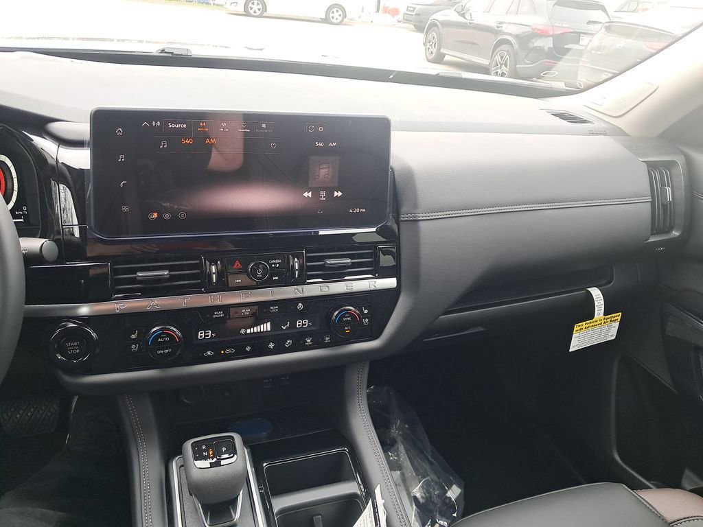 New 2026 Nissan Pathfinder Platinum w/ Lighting Package image 20