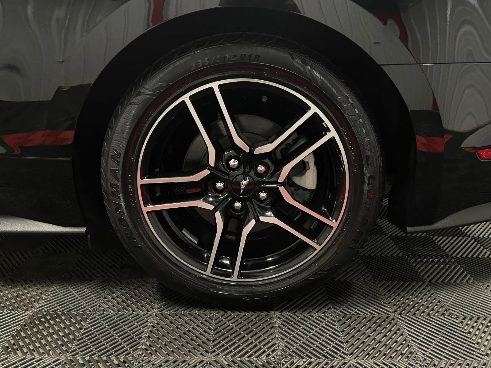 Used 2019 Ford Mustang Premium image 15