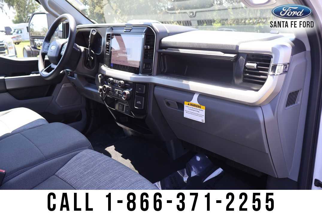 New 2026 Ford F250 XLT w/ XLT Premium Package image 44