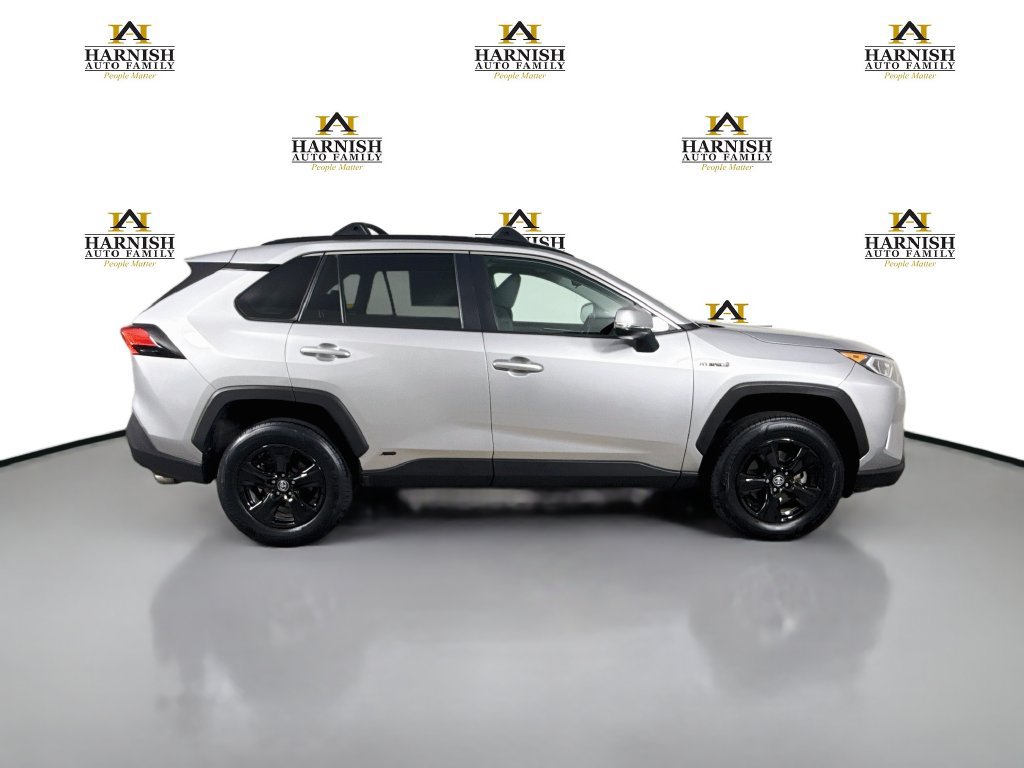 Used 2021 Toyota RAV4 XLE w/ Convenience Package AWD/4WD image 8