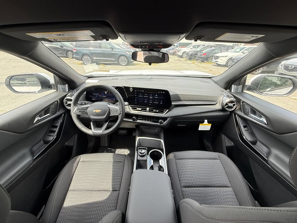 New 2027 Chevrolet Equinox LT FWD image 21