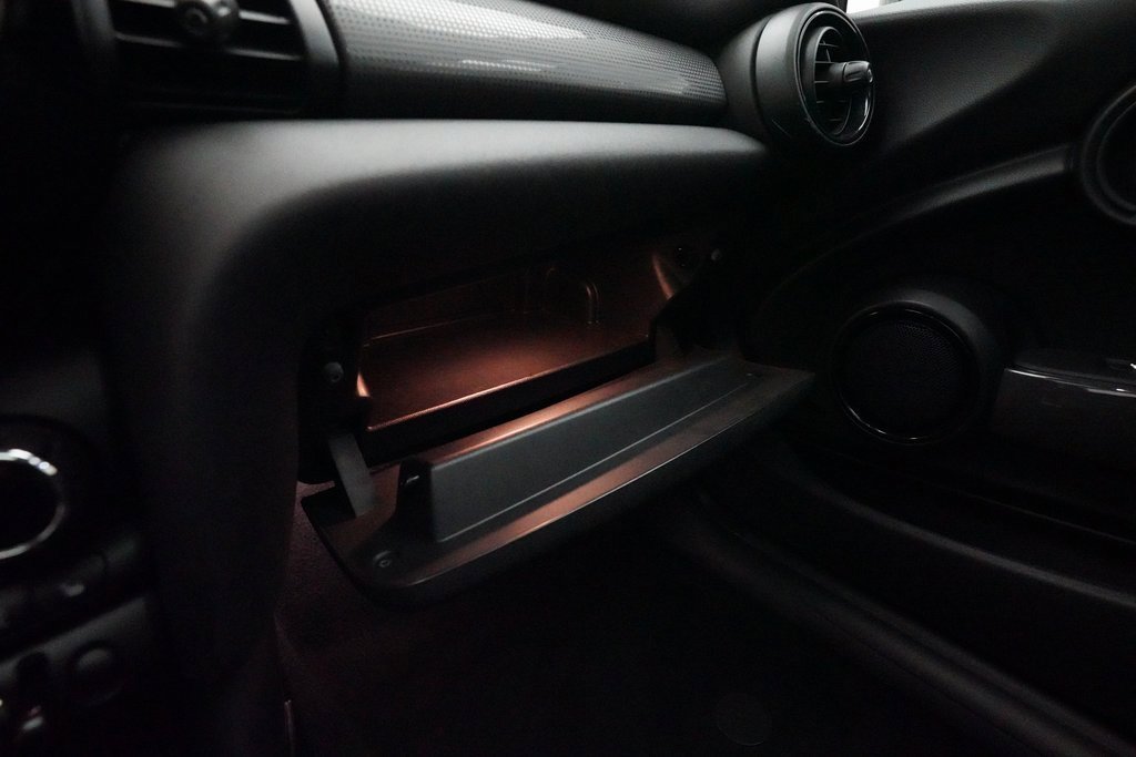 Used 2017 MINI Cooper 2-Door Hardtop image 28