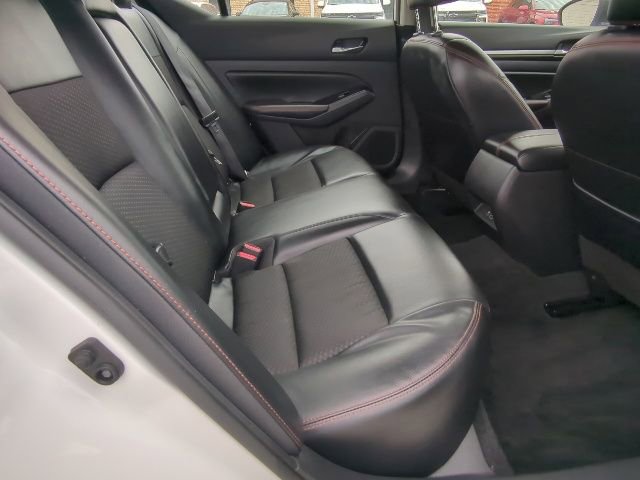 Used 2024 Nissan Altima 2.5 SR image 19