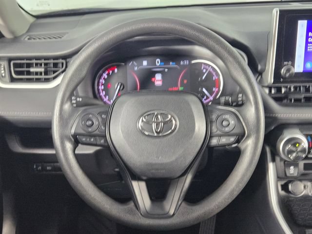 Used 2025 Toyota RAV4 XLE AWD/4WD image 17