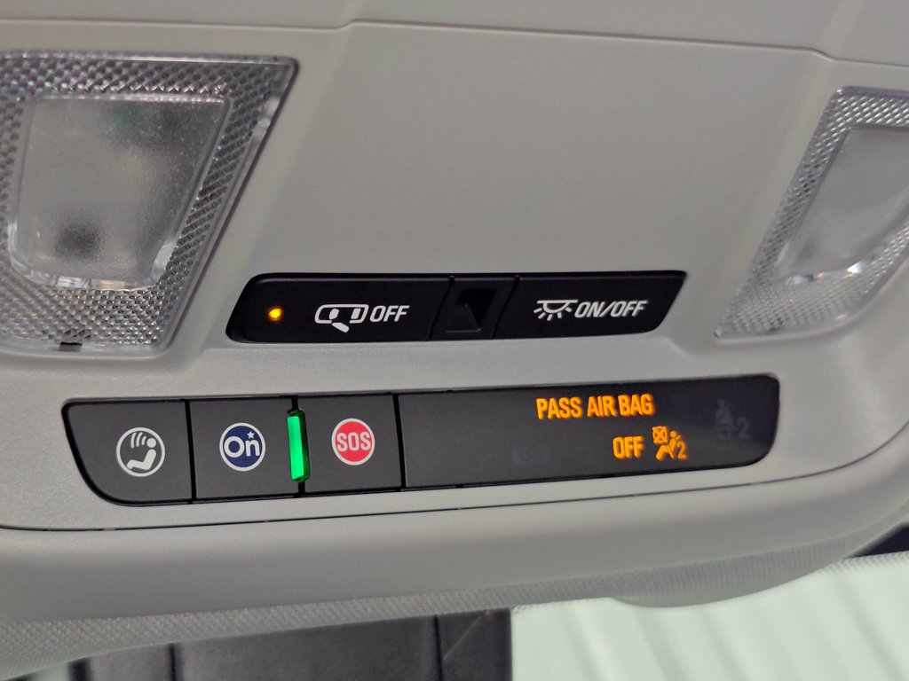 Used 2024 Chevrolet Equinox LT FWD image 9