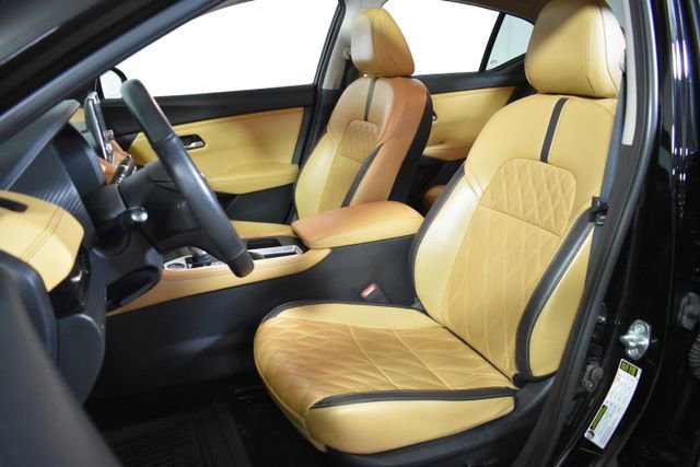 Certified 2023 Nissan Sentra SV w/ SV Premium Package FWD image 9