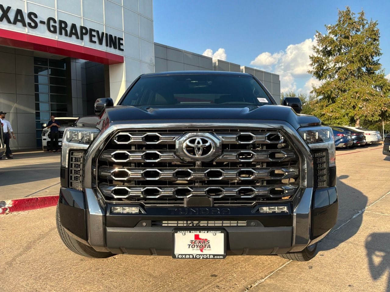 Used 2023 Toyota Tundra Platinum RWD image 3