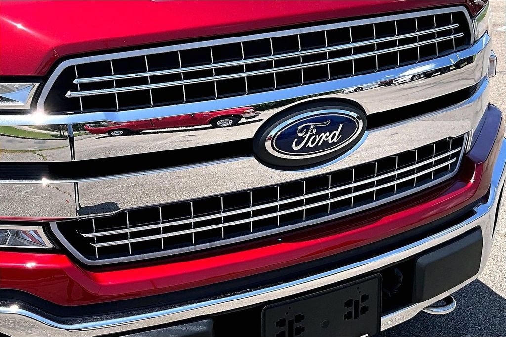 Used 2018 Ford F150 Lariat w/ Equipment Group 502A Luxury AWD/4WD image 27