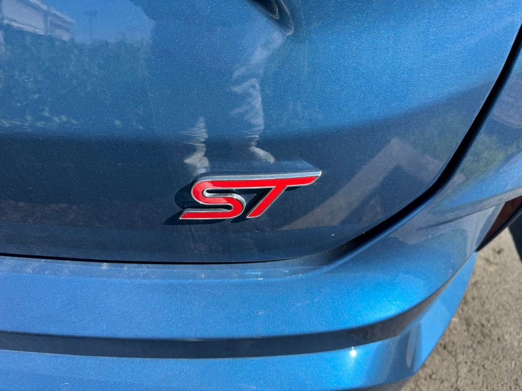 Used 2020 Ford Edge ST w/ Equipment Group 401A image 5