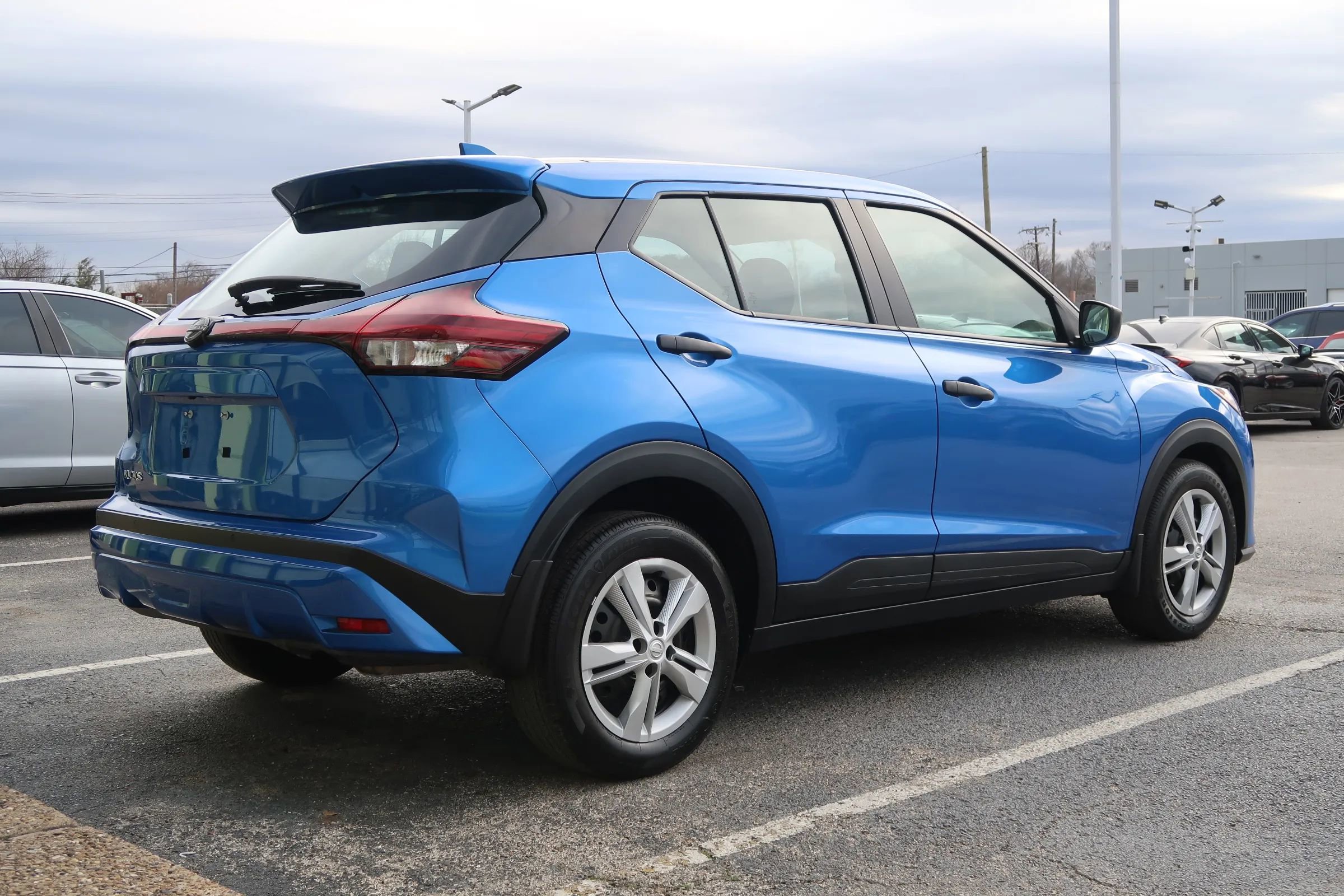 Used 2024 Nissan Kicks S image 14