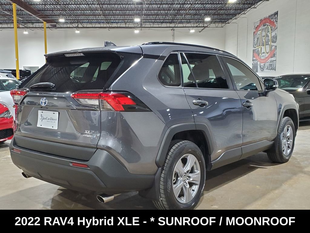 Used 2022 Toyota RAV4 XLE w/ Convenience Package AWD/4WD image 9