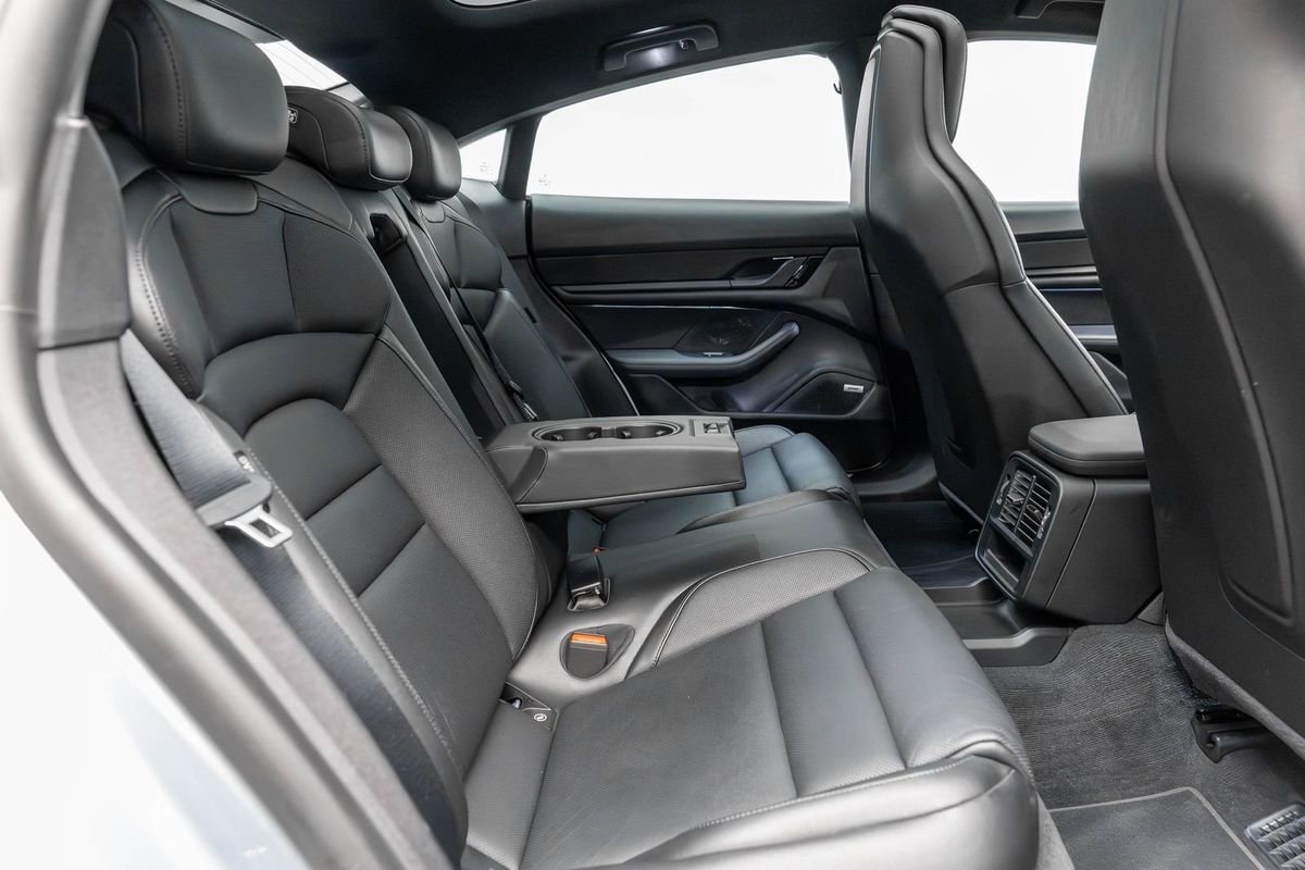 Used 2020 Porsche Taycan 4S image 16