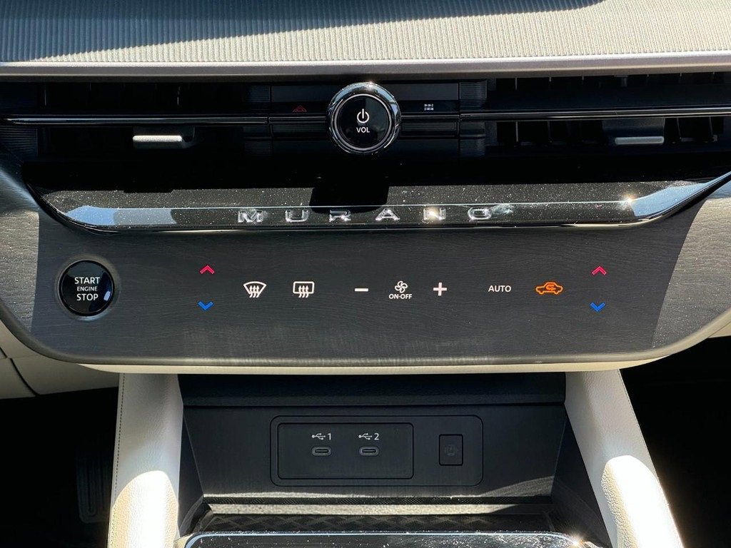 Used 2025 Nissan Murano SV image 9
