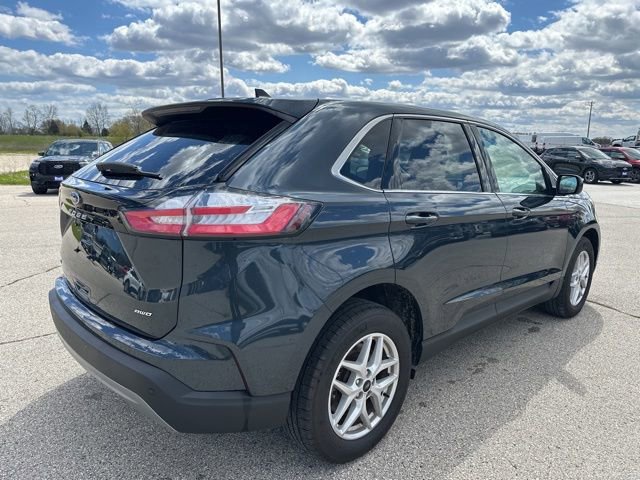 Used 2024 Ford Edge SEL w/ Convenience Package AWD/4WD image 3