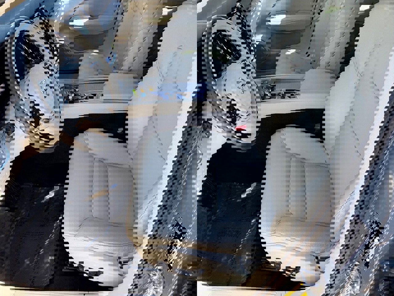 Certified 2023 Volvo S60 B5 Plus image 25