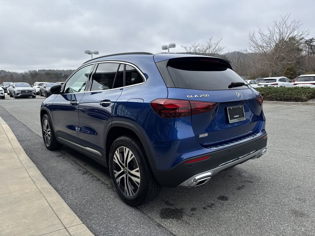 New 2025 Mercedes-Benz GLA 250 4MATIC image 4