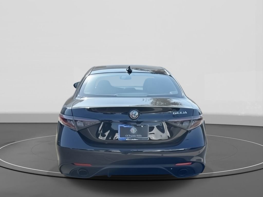 New 2025 Alfa Romeo Giulia image 5