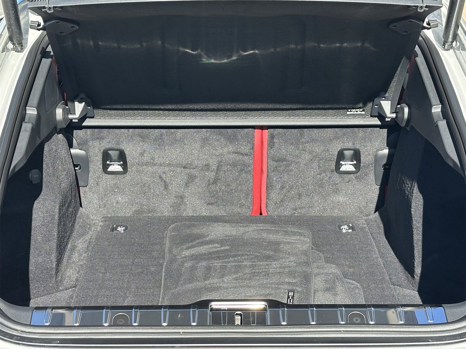 Certified 2023 Porsche Panamera 4 Platinum Edition image 18